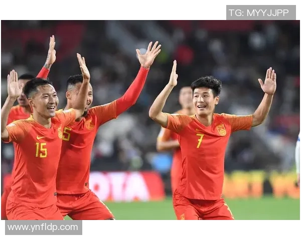 国足球星拼尽全力赛场奔跑只为养活全家展现责任与担当 国足球星拼尽全力赛场奔跑只为养活全家展现责任与担当