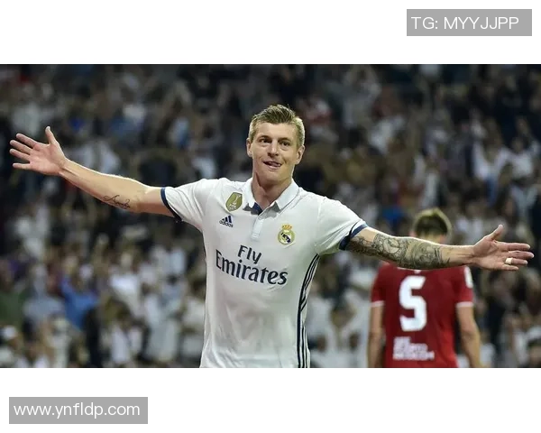 足球界十大球星排行榜盘点：历史与现役球员谁才是最强之选